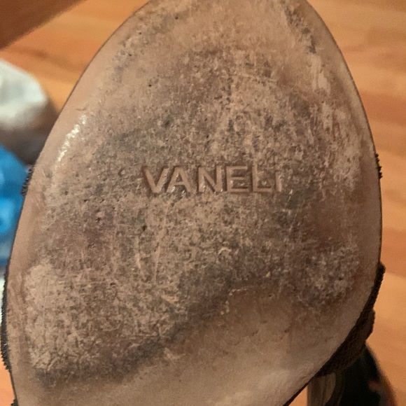 Vaneli kitten heels - Picture 5 of 5